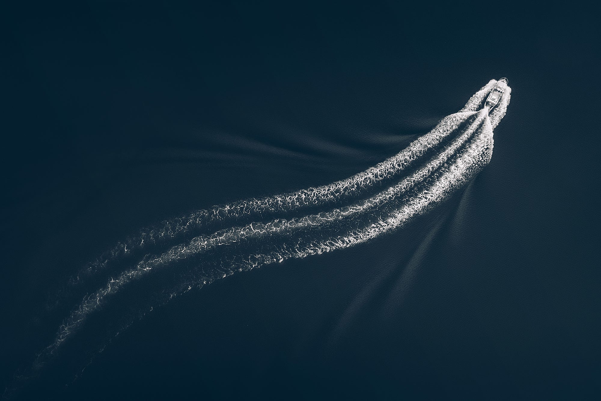 Alaska, Boat, Sea, Alone, Waves Wallpaper