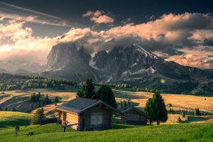 nature, Landscape, Italy, House, Mountains, Clouds, Field, Sunlight, Trees, Grass, Plants, Sky