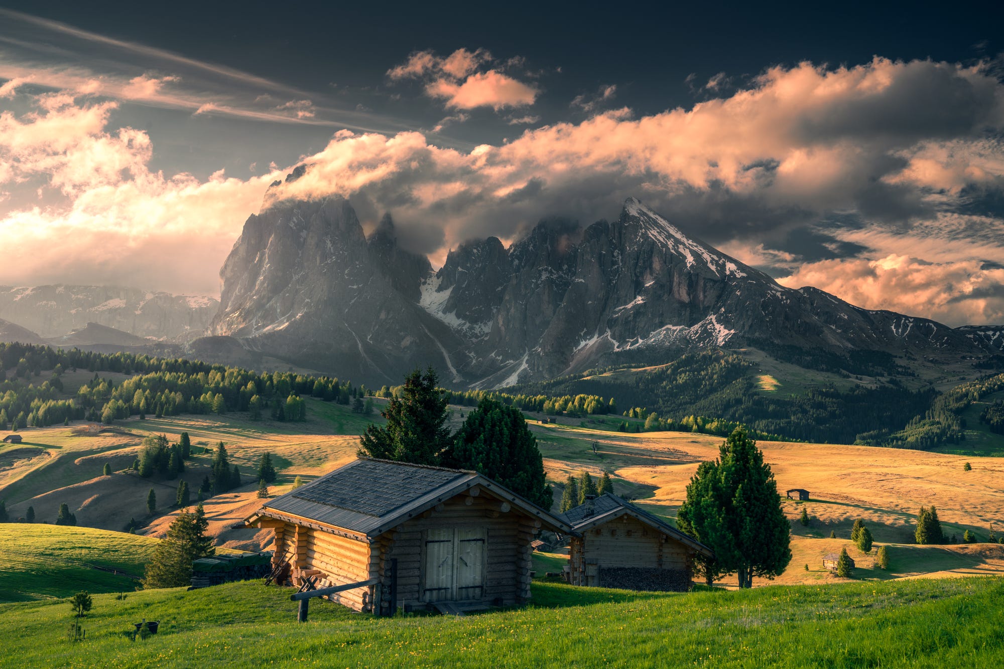 nature, Landscape, Italy, House, Mountains, Clouds, Field, Sunlight, Trees, Grass, Plants, Sky Wallpaper