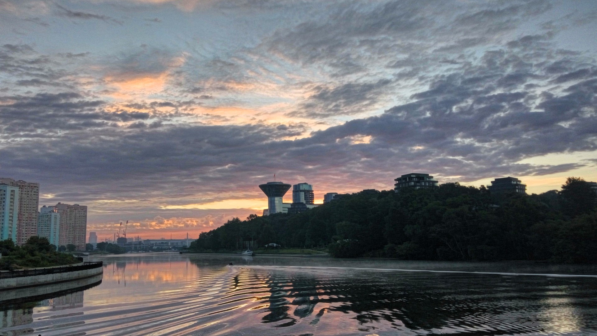 river, Cityscape, Morning, Clouds, Waves Wallpaper