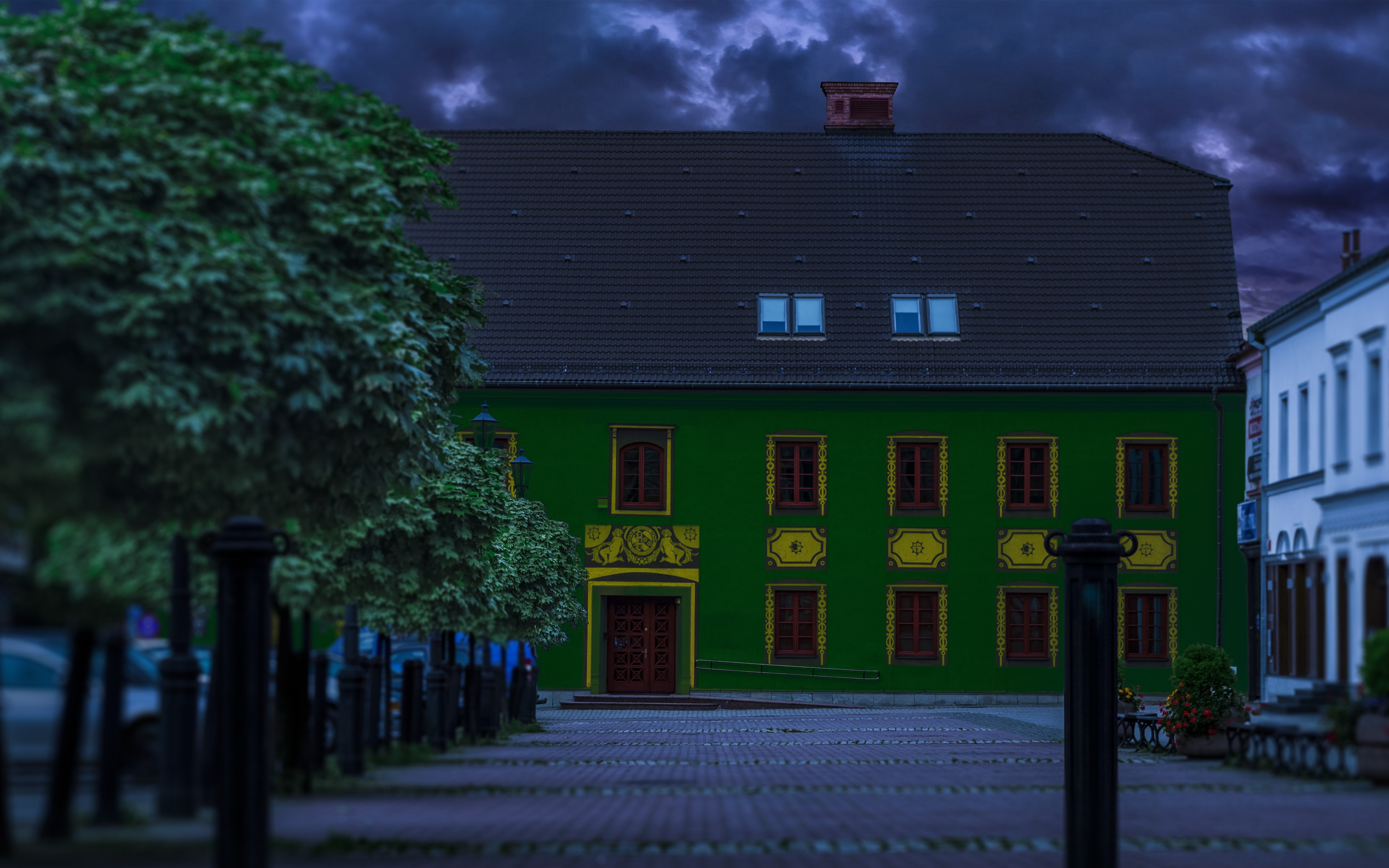dark, Sky, Clouds, Street, Poland, Depth of field, Building, Green, Blurred,  Evening, Trees, Photography, Architecture, Night Wallpapers HD / Desktop  and Mobile Backgrounds