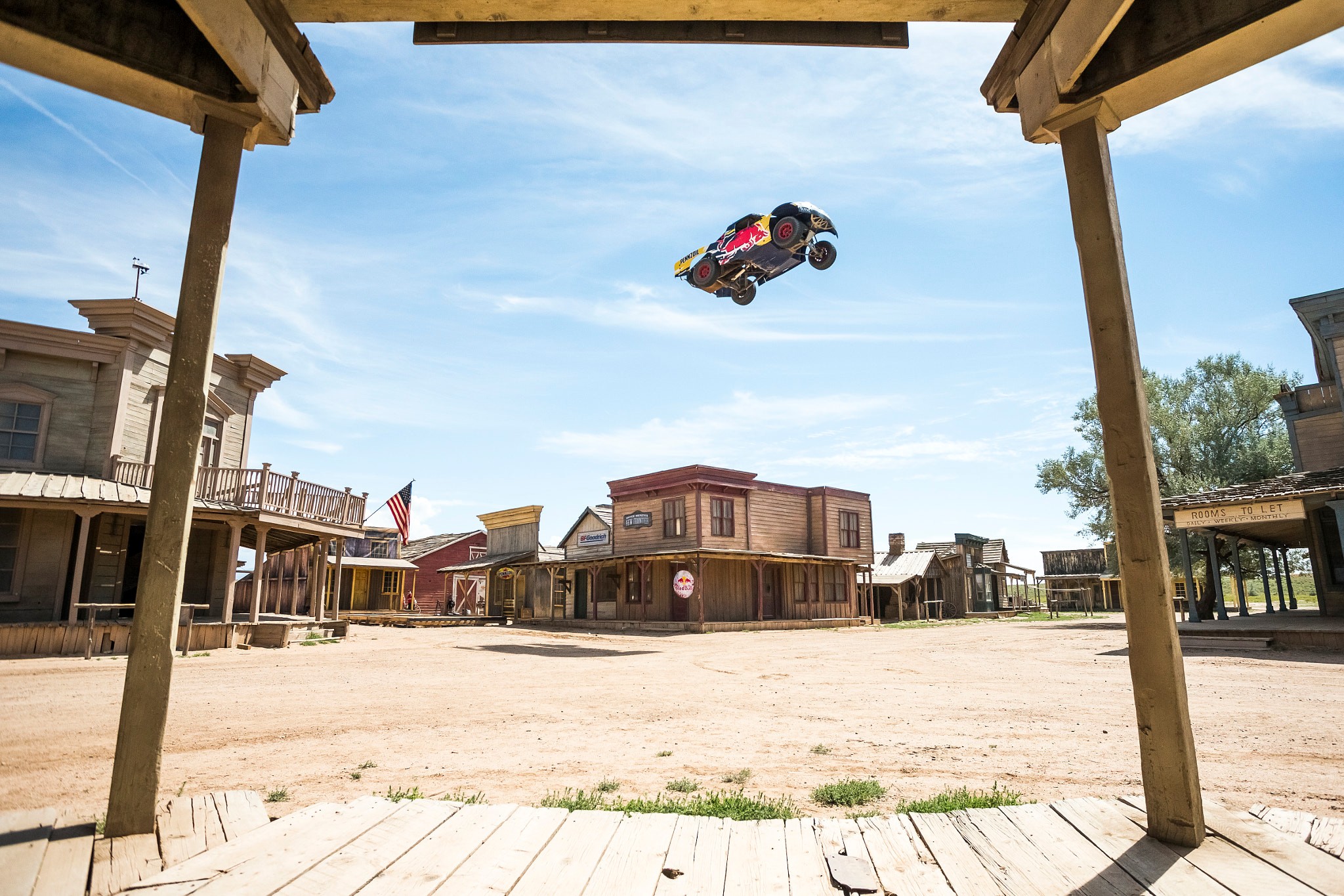 photography, Trucks, Red Bull, Town, Ghost town Wallpaper