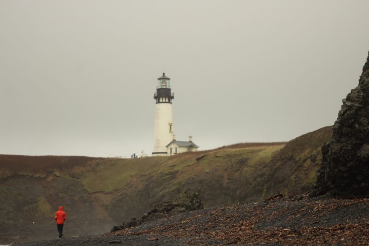 west coast, Oregon, Coast, Lighthouse, Beach, Portrait, Rocks HD Wallpaper Desktop Background