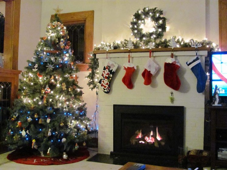 christmas, Fireplace, Fire, Holiday, Festive, Decorations HD Wallpaper Desktop Background