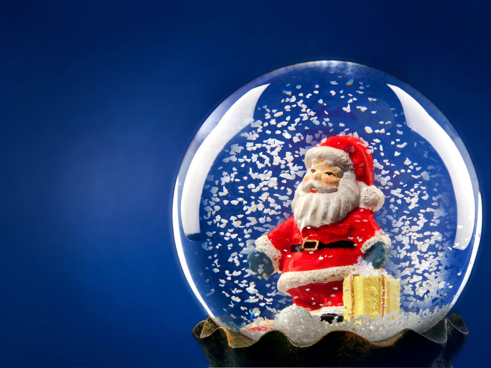 merry, Christmas, Holiday, Vacation, Gifts, Tree, Happy, Beautiful, Santa, Snowman, Lights Wallpaper