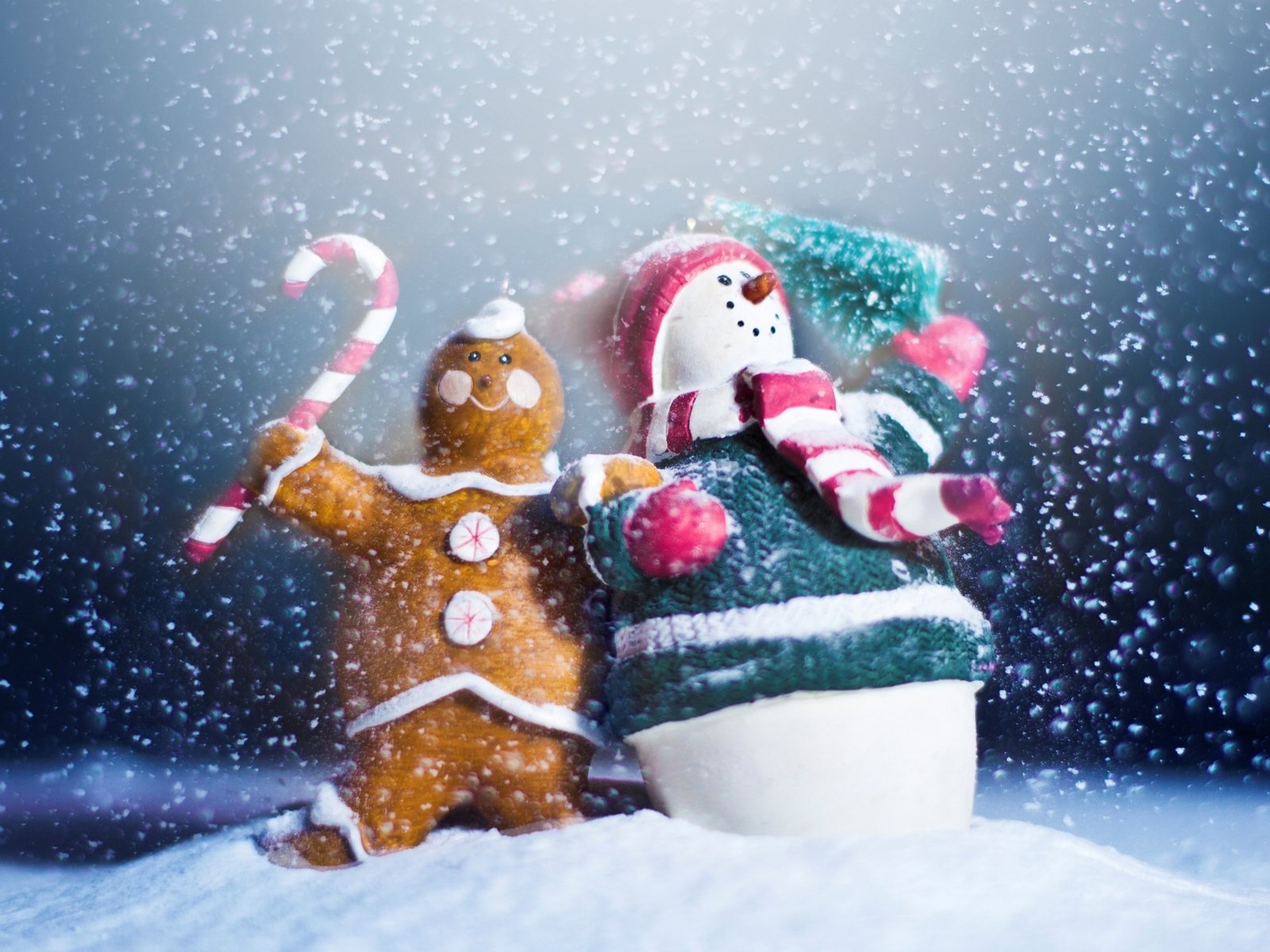 merry, Christmas, Holiday, Vacation, Gifts, Tree, Happy, Beautiful, Santa, Snowman, Lights Wallpaper