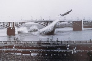 photography, Monochrome, Airplane, Aircraft, River, Bridge, Waves, Flying, Vintage, Old photos, Mig 17, Russia, Novosibirsk, Siberia, 1960s, Mikoyan Gurevich MiG 17