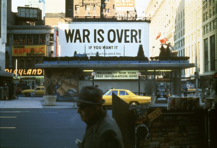 John Lennon, Yoko Ono, Protestors, Men, Vietnam War, Poster, New York City, USA, Building, 1960s, Car, Taxi HD Wallpaper Desktop Background