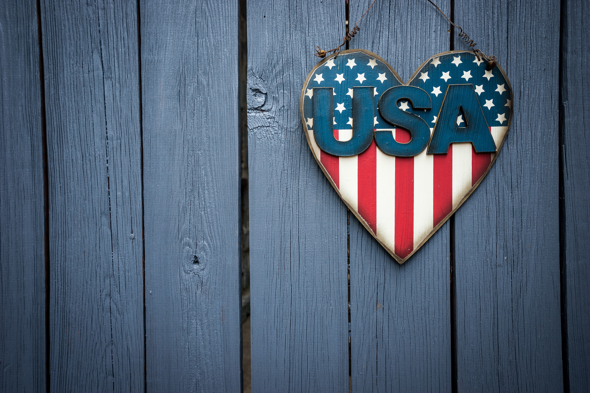 heart, Flag, Wooden surface, USA Wallpaper