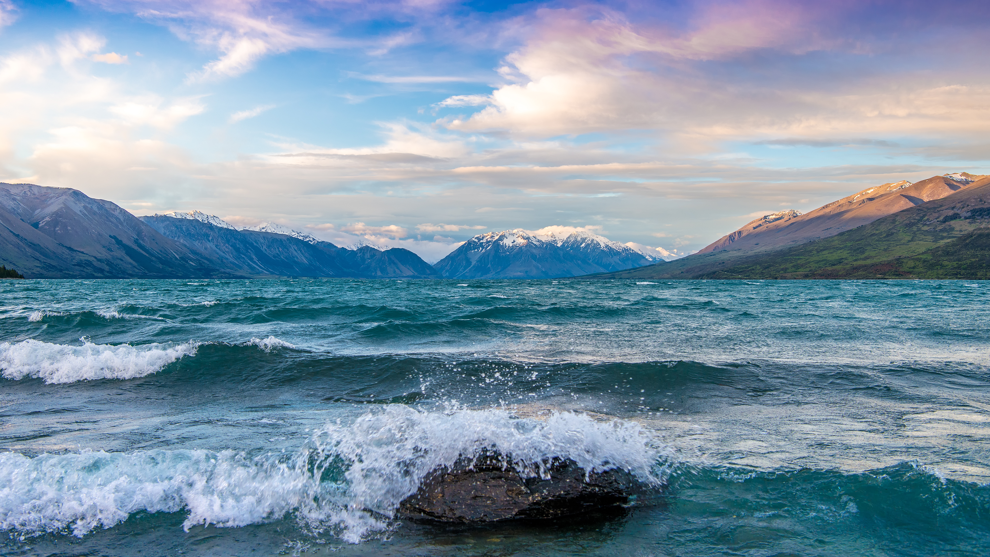 landscape, Ultra  HD, Sea, Waves Wallpaper