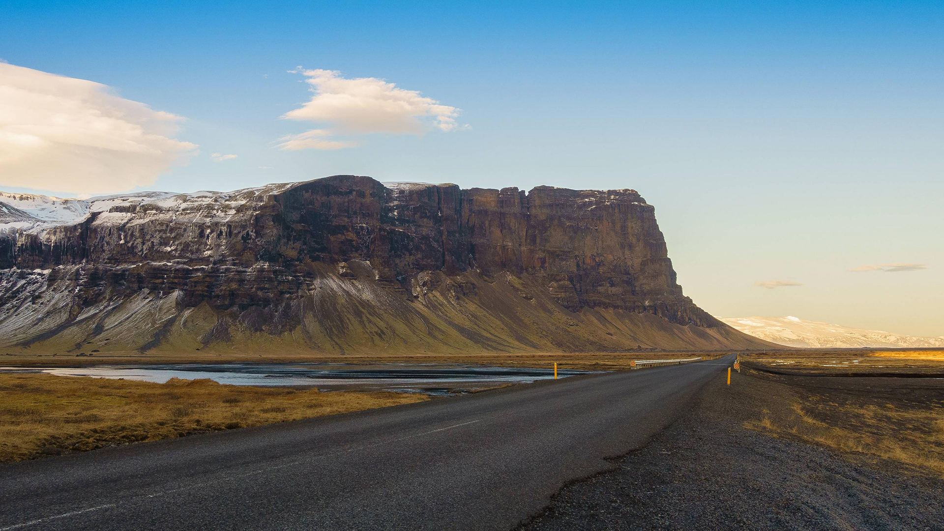 road, Mountains Wallpaper