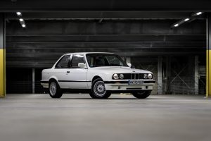BMW, BMW E30, Old car, Oldtimer, German cars, Lights, White cars, Bmw serie 3