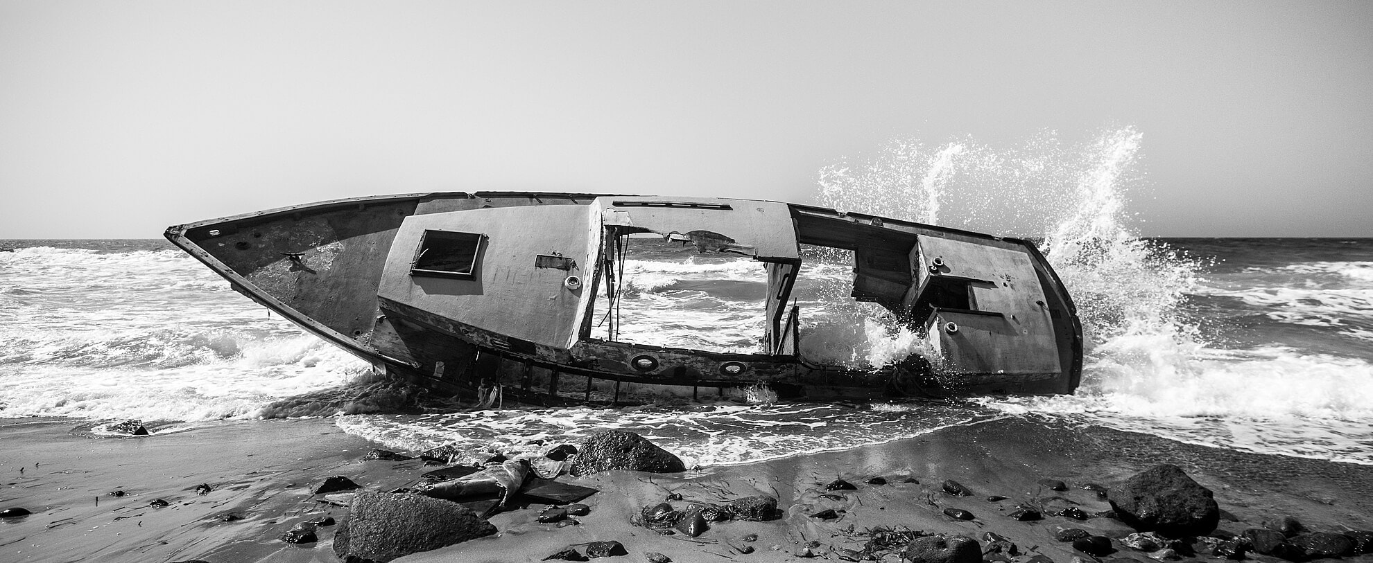 AK Photography, 500px, Monochrome, Wreck, Greece Wallpaper