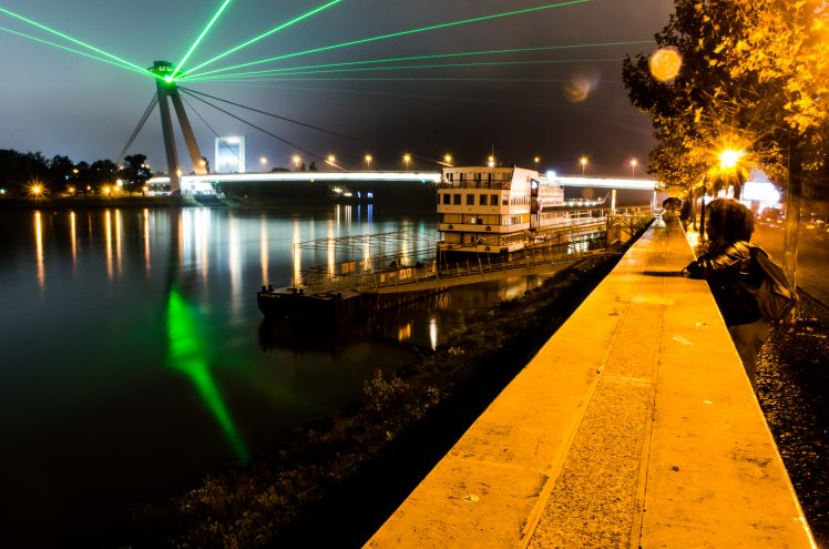 Most SNP Retaurácia UFO Medzinárodné Laserové Centrum MLC HD Wallpaper Desktop Background