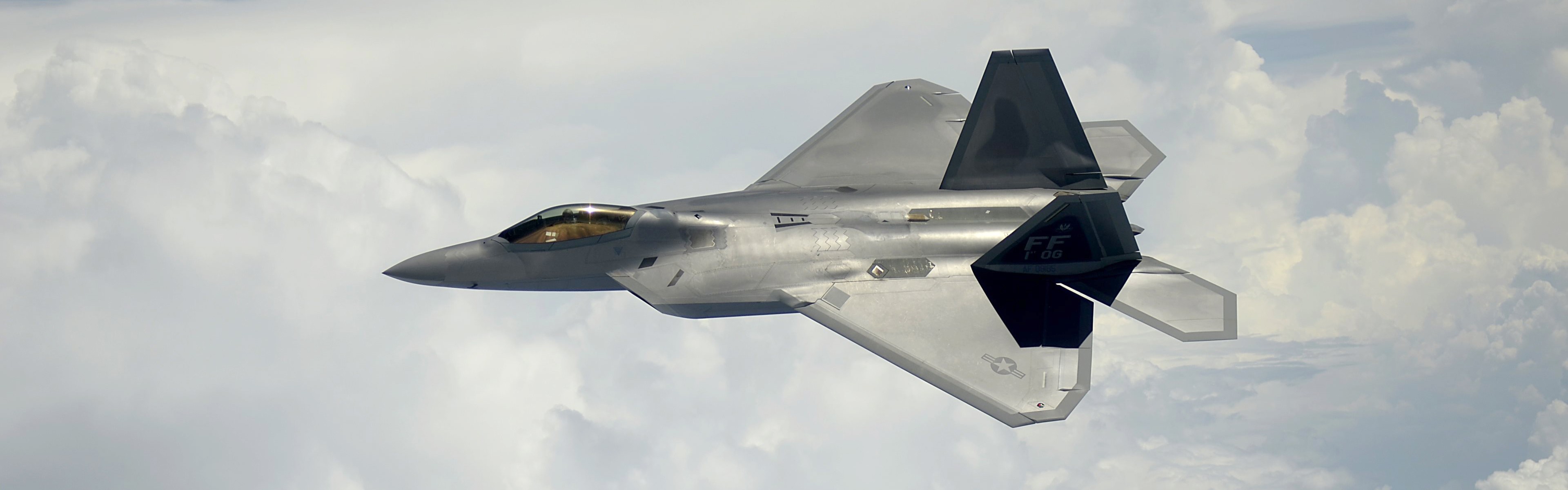 F 22 Raptor, Military aircraft, Aircraft, Jet fighter, US Air Force, Dual monitors, Multiple display Wallpaper