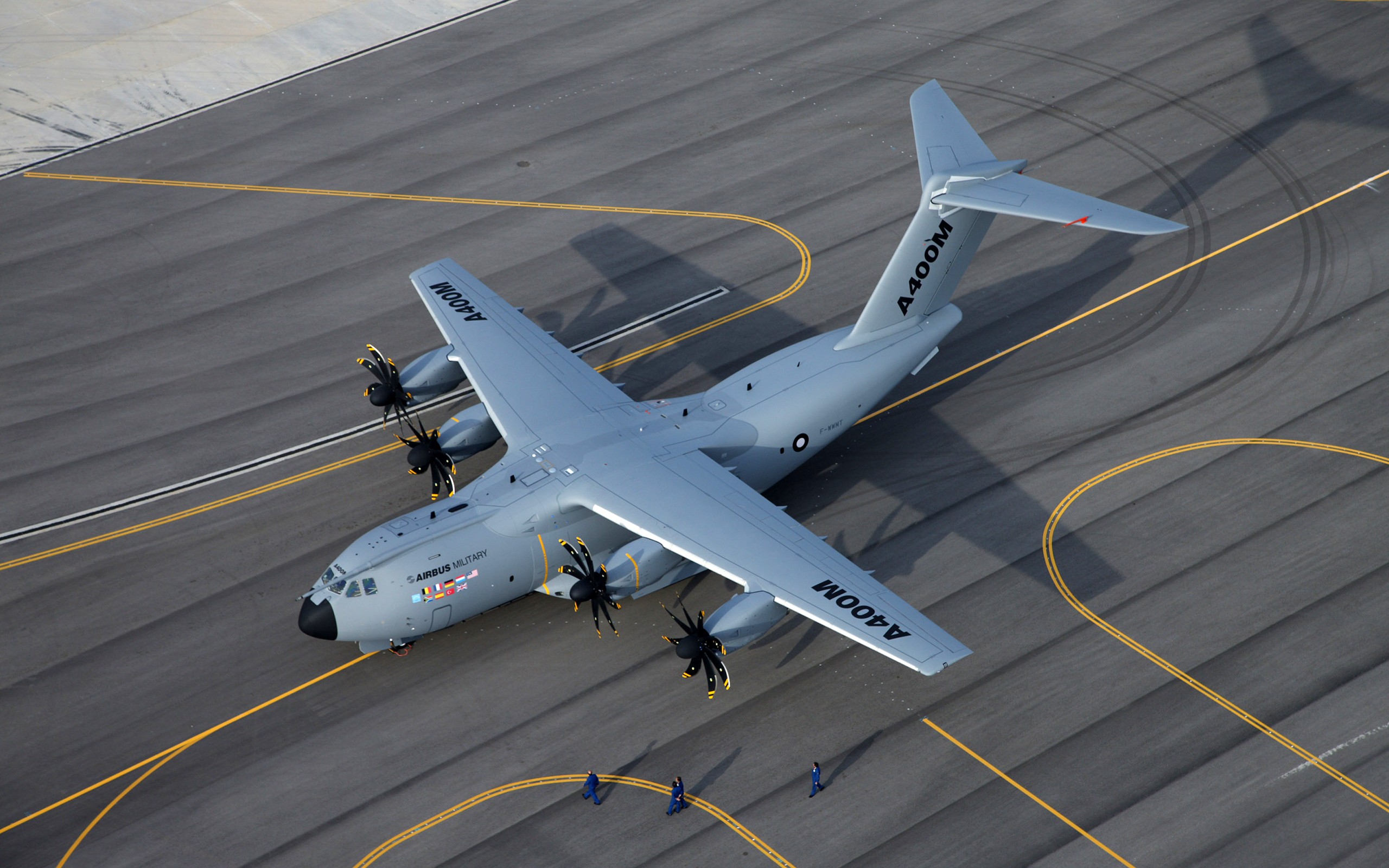Airbus A400M Atlas, Military aircraft, Aircraft, Runway Wallpaper