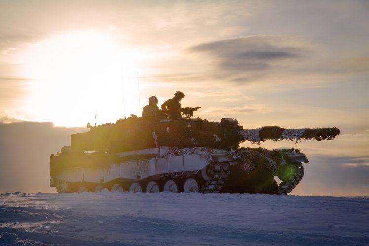 Leopard 2A4NO, Snow, Tank, Panserbataljonen, Kampeskadronen, Norwegian Army, Leopard 2, Armor HD Wallpaper Desktop Background