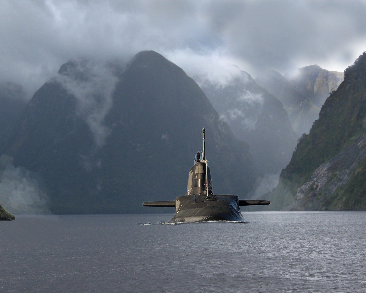 submarine Wallpaper