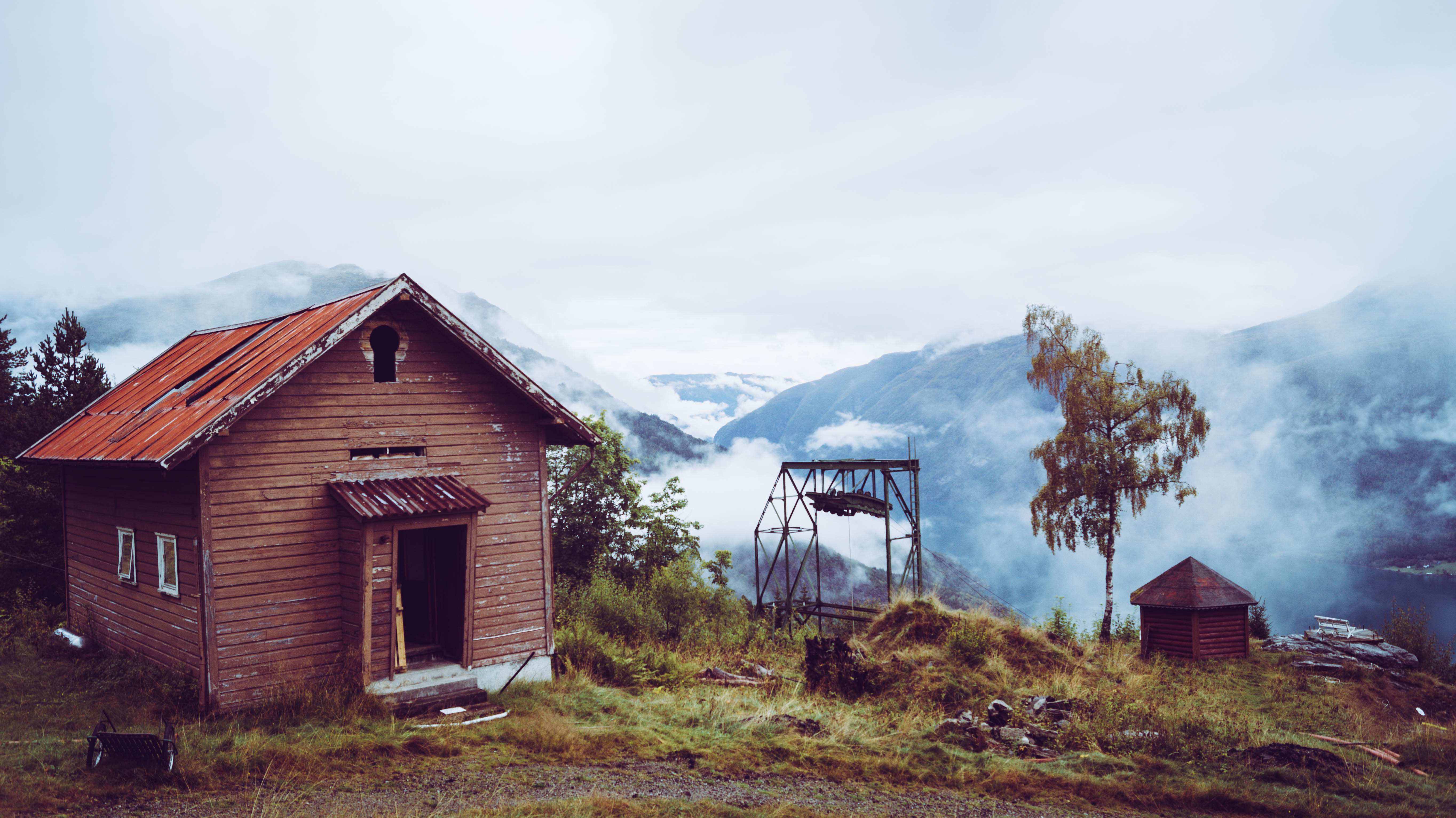 abandoned, House, Hut, Lift, Aerial tramway, Old, Landscape, Photography, Mist, Clouds, Cabin Wallpaper
