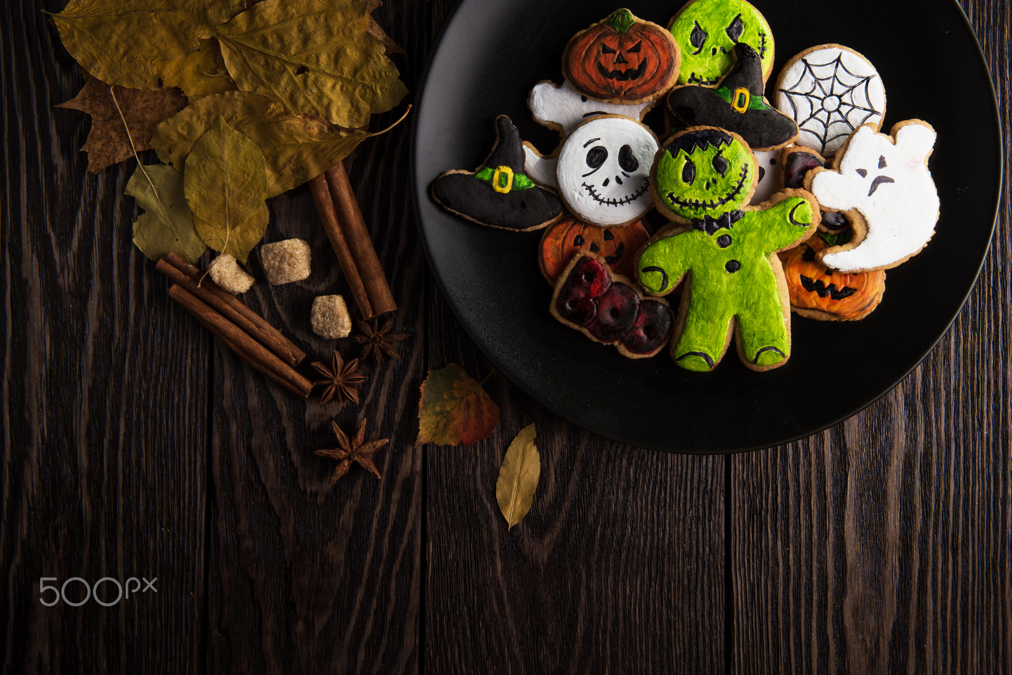Homemade Delicious Ginger Biscuits For Halloween Wallpaper