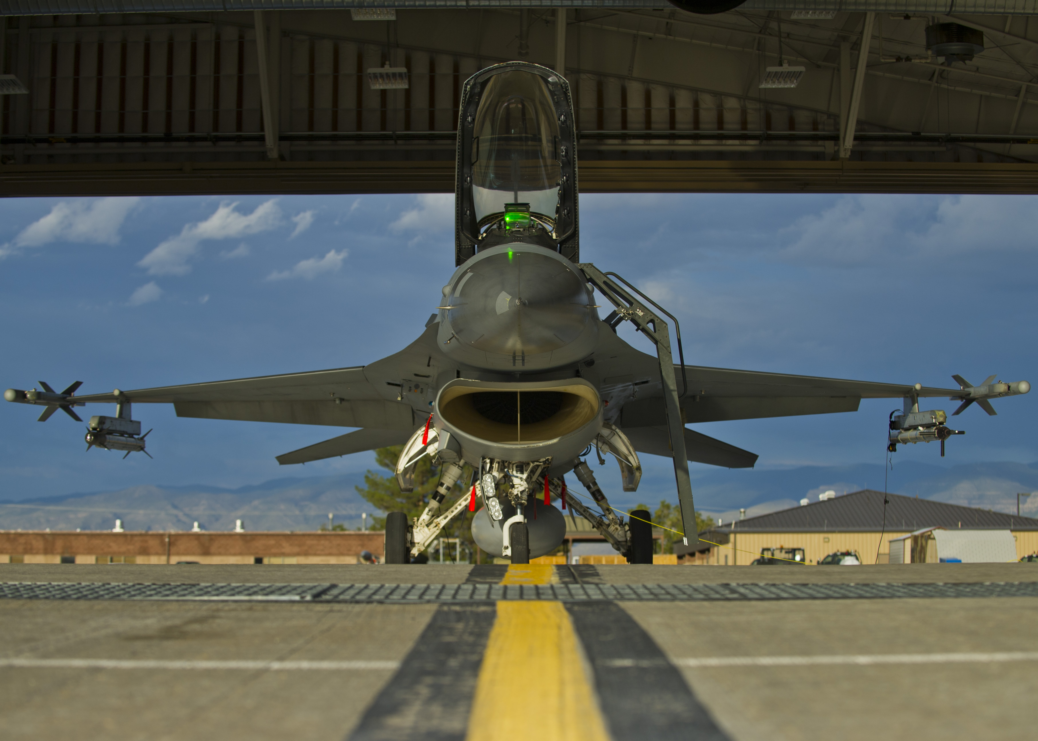 54th Fighter Group Pilots Train Over White Sands Missile Range Wallpaper