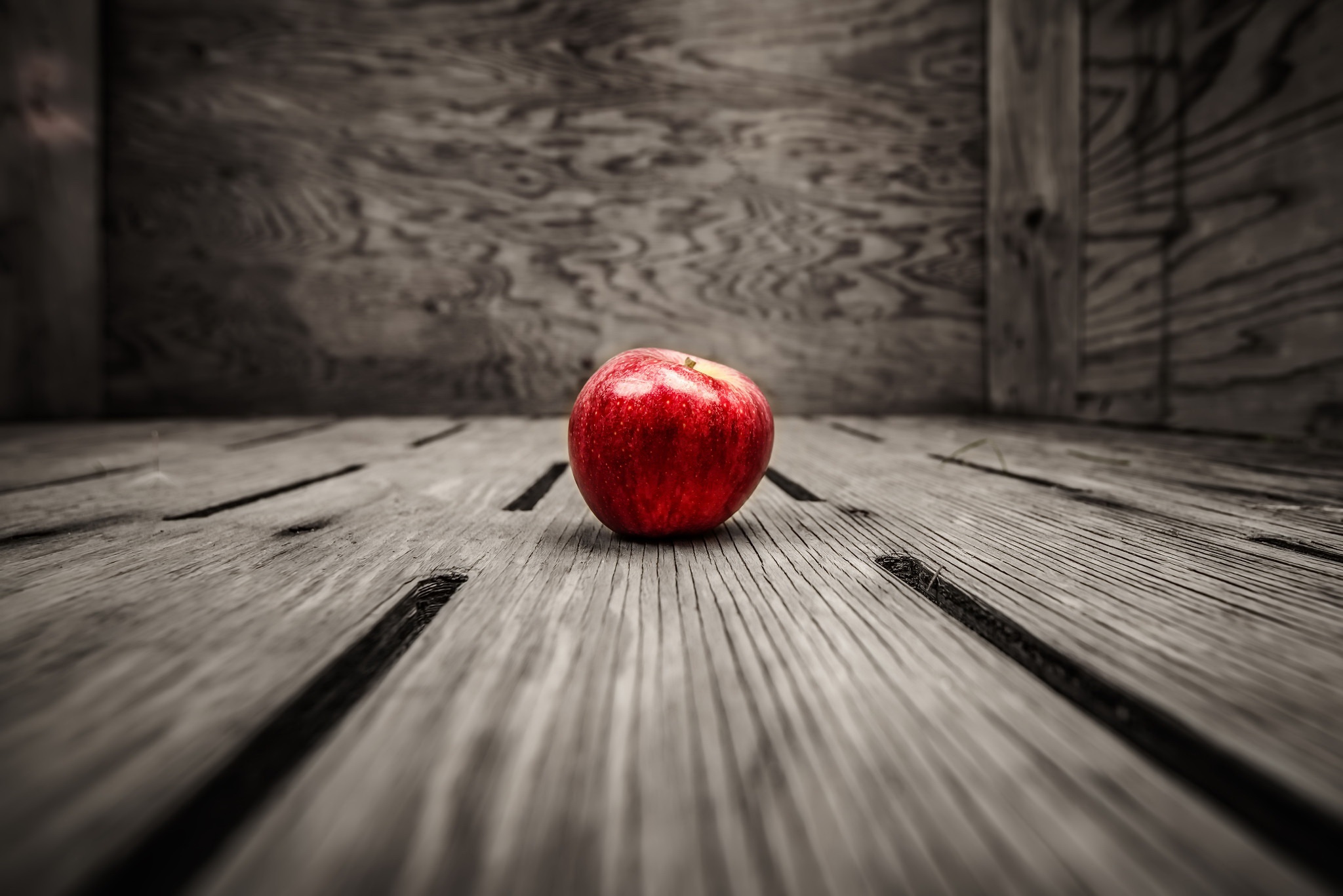wooden surface, Fruit, Red, Food, Apples Wallpaper