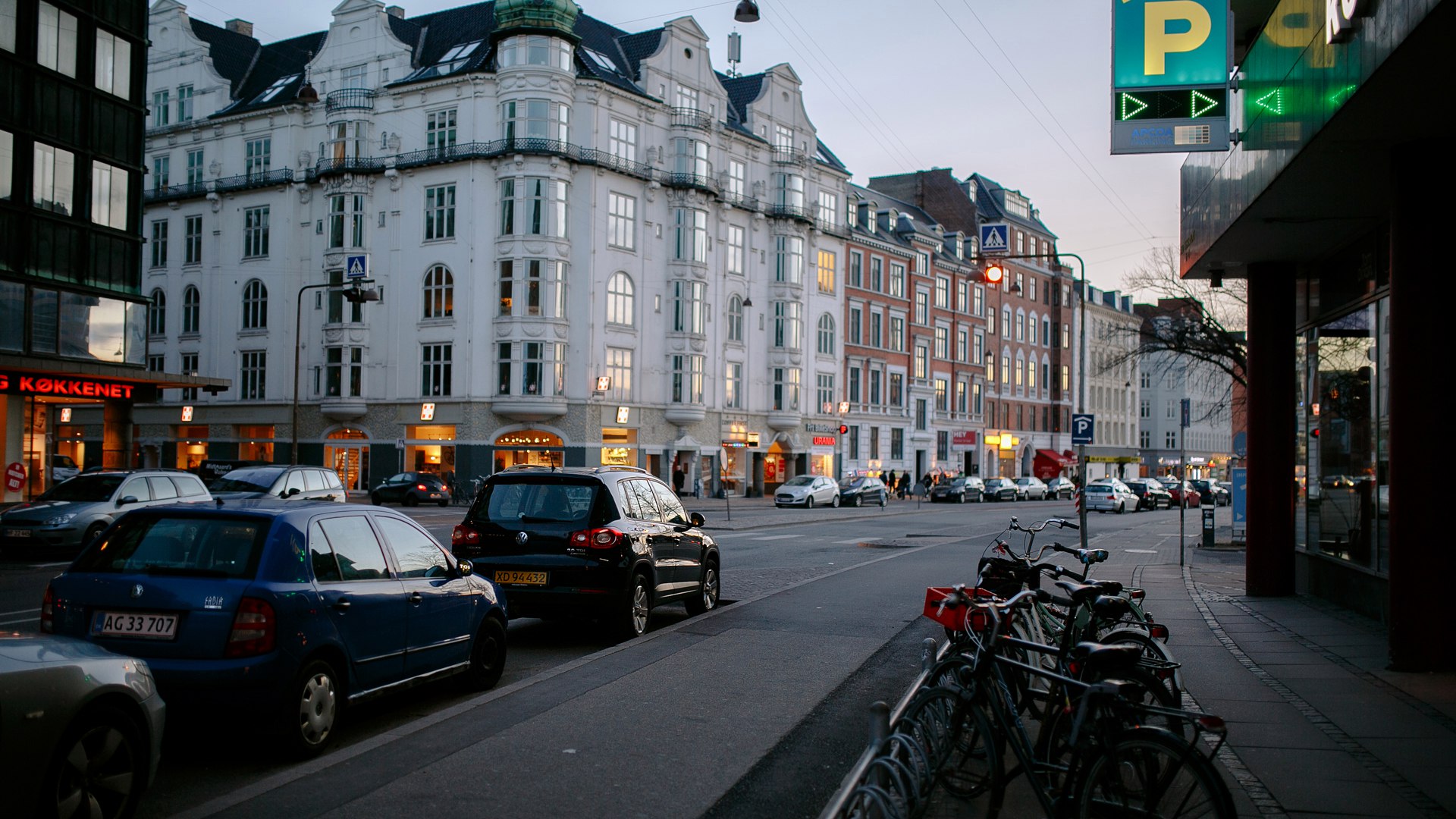 photography, Cityscape, Car, Bicycle, Building, Road Wallpaper