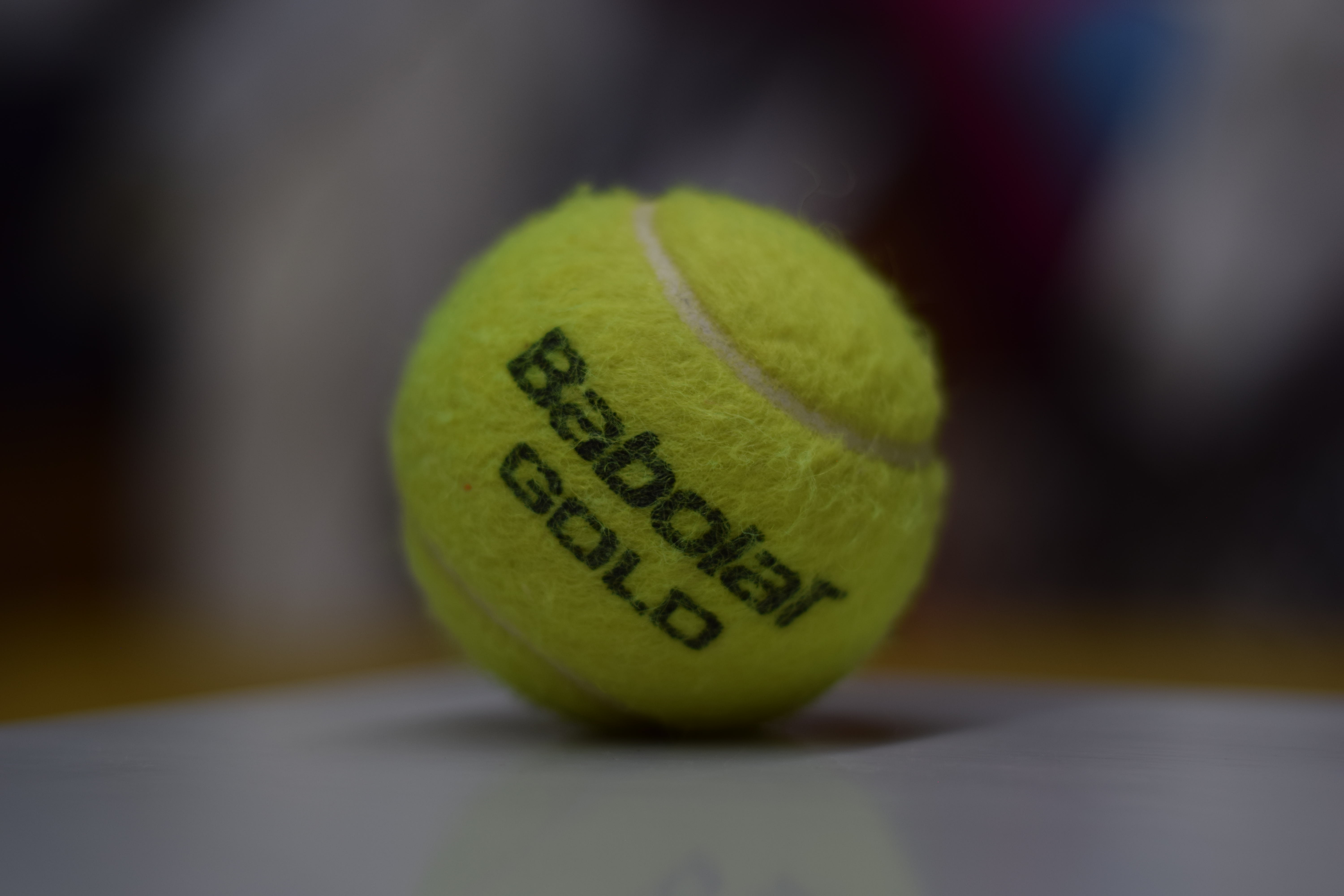 tennis balls Wallpaper
