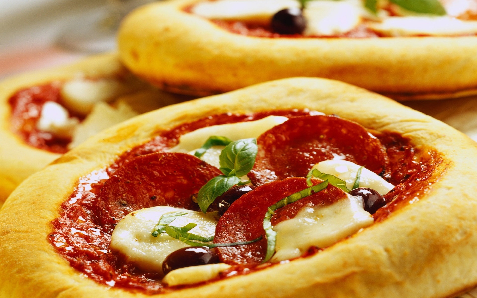 food, Pizza, Salami, Olives Wallpaper