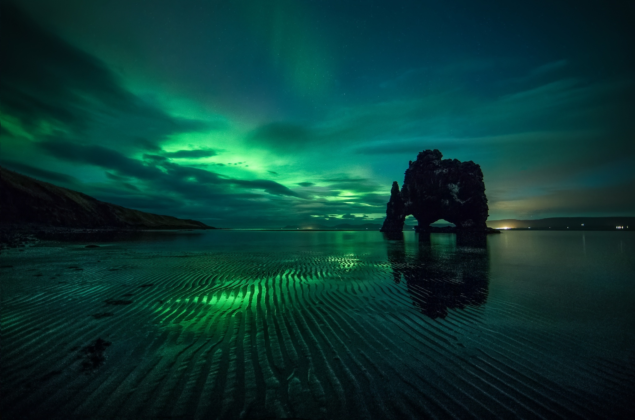 aurora  borealis, Green, Reflection, Sky Wallpaper