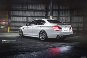BMW M5, BMW, Garages