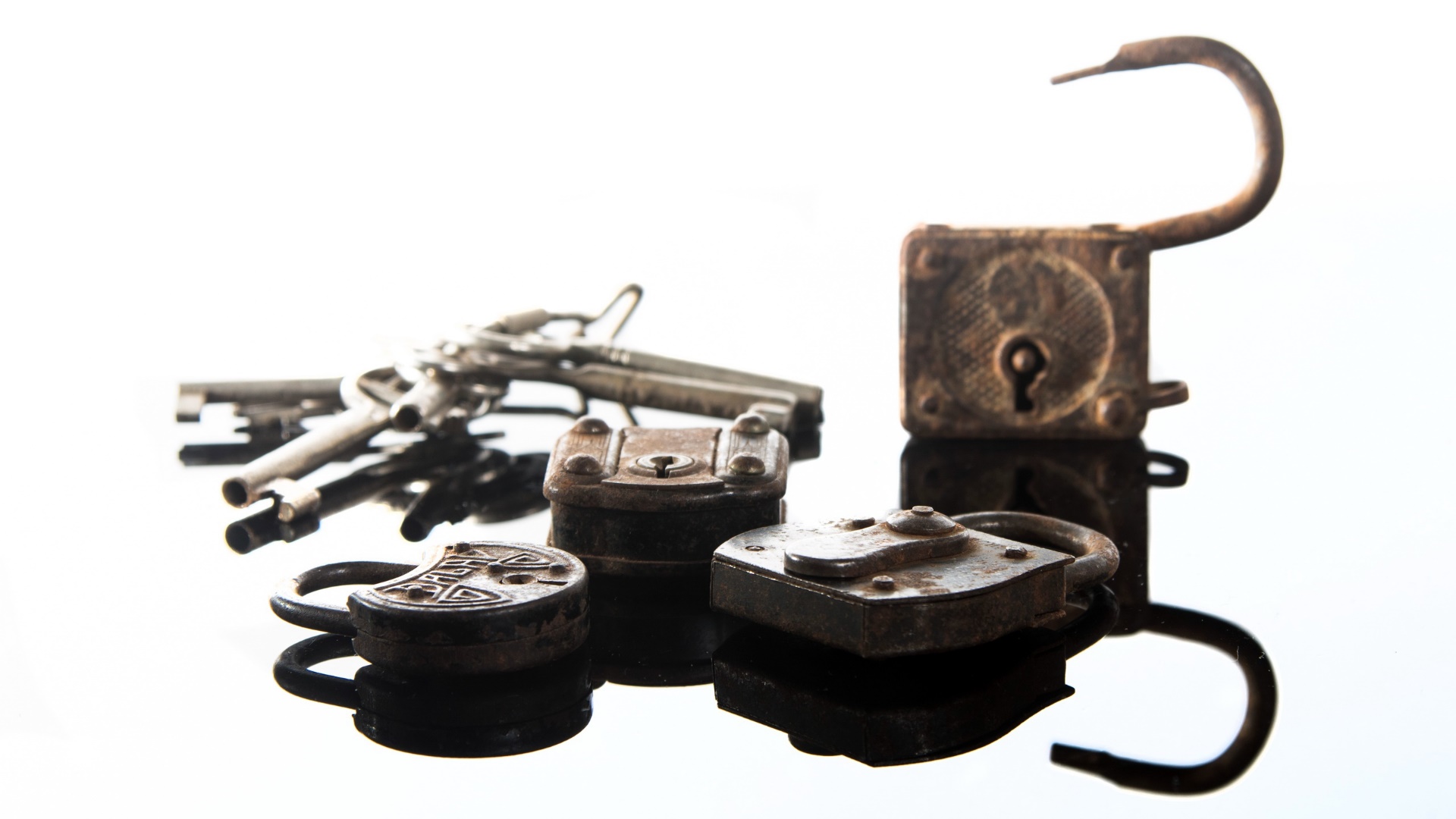 keys, Metal, Padlock Wallpaper