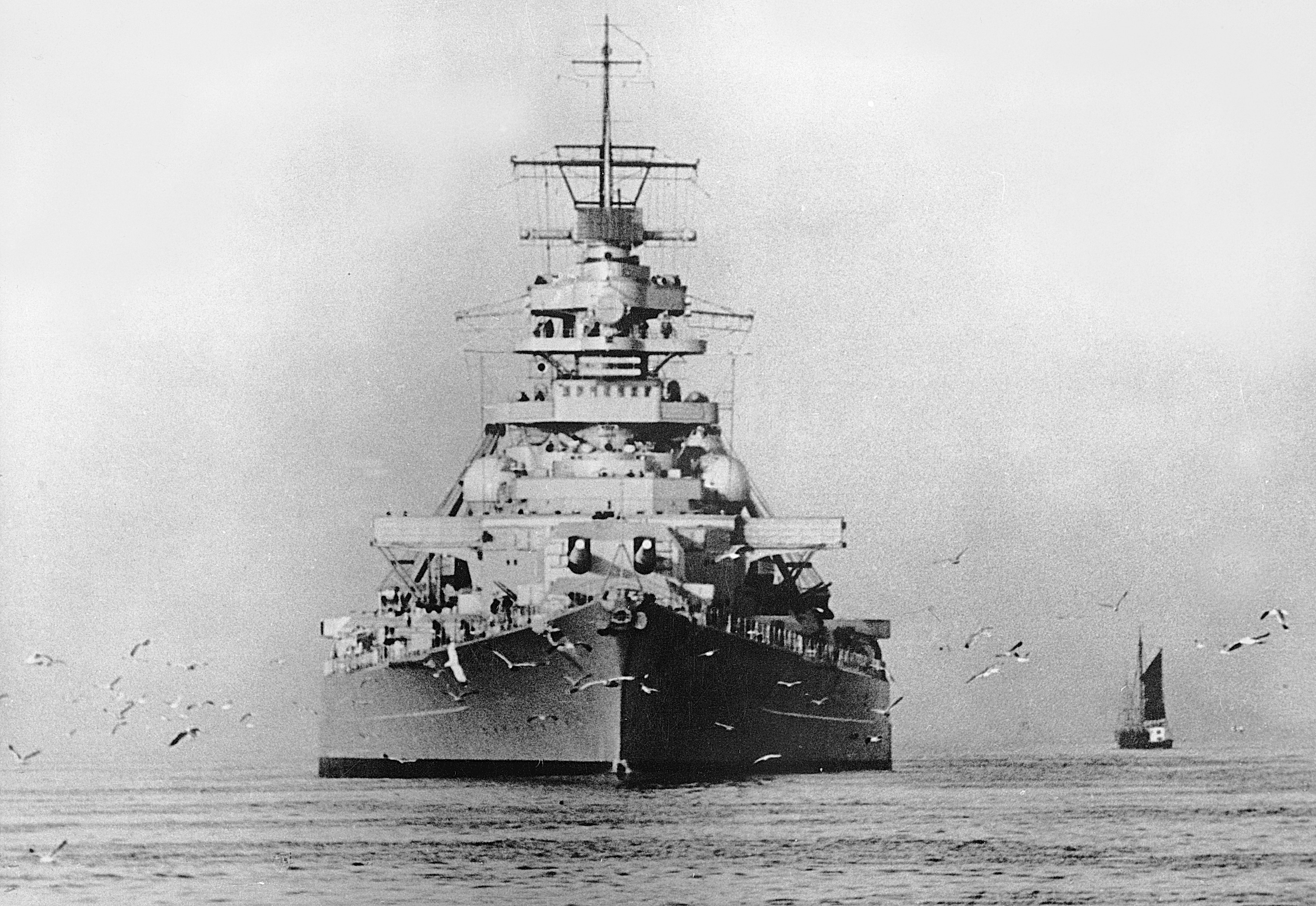 warship, Military, Bismarck (ship) Wallpaper