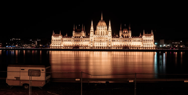 night, Cityscape, Hungarian Parliament Building, Budapest, Hungary HD Wallpaper Desktop Background