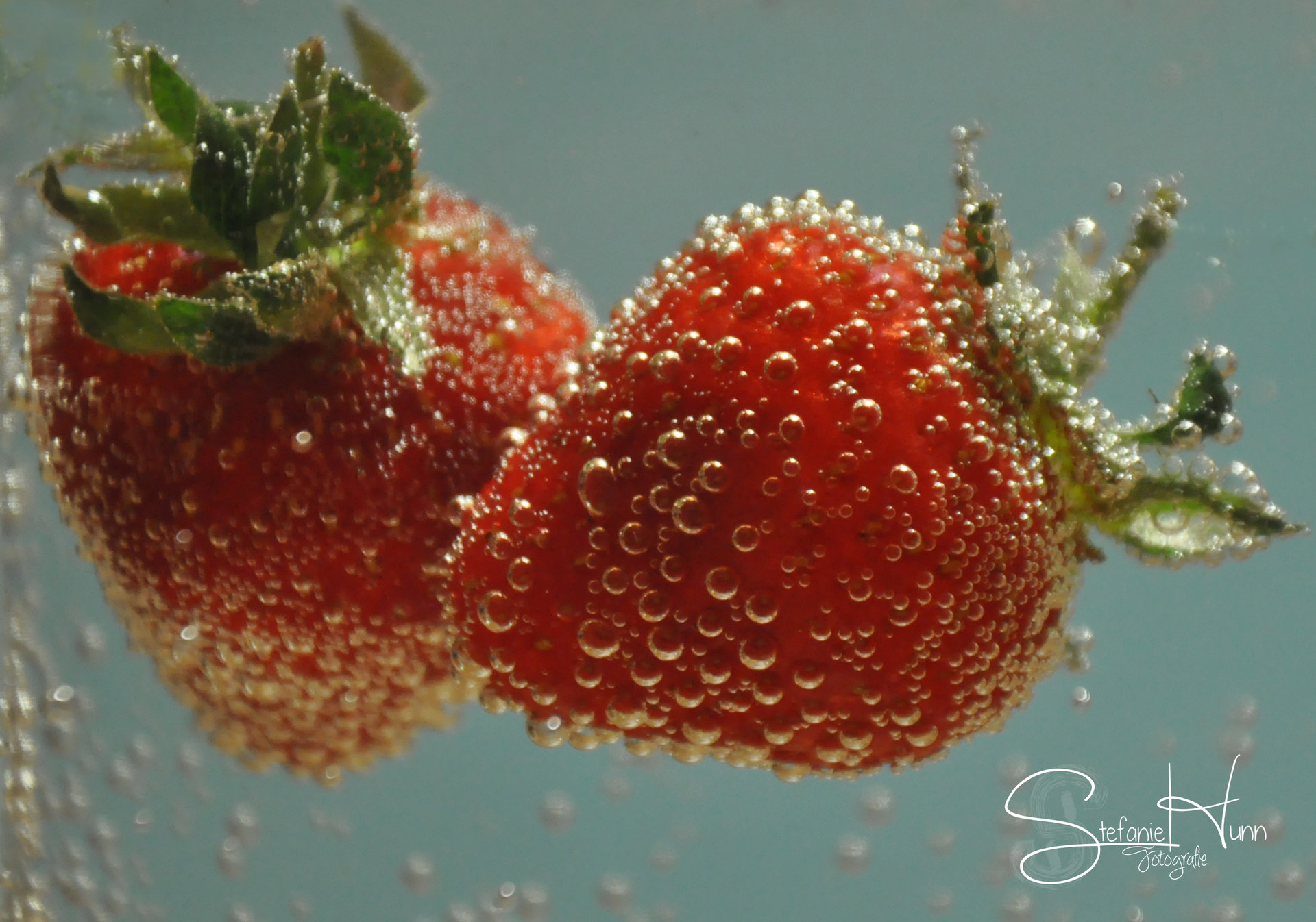 red, Strawberries, Fruit, Bubbles Wallpaper