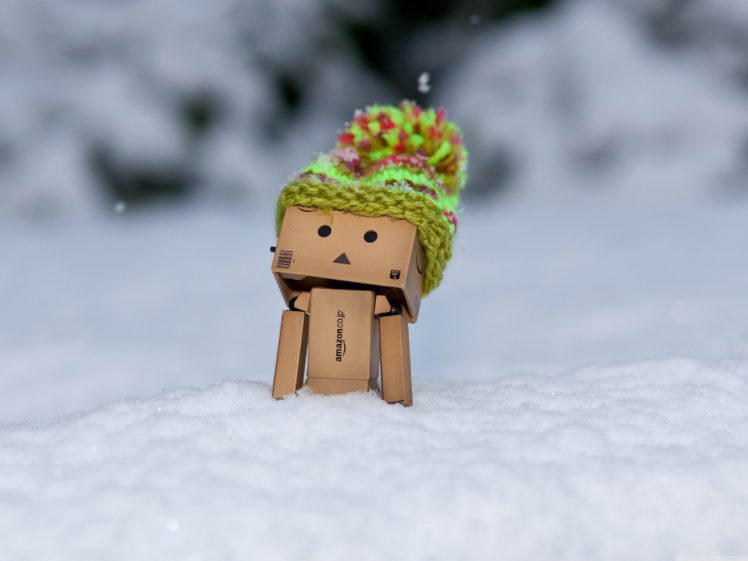 danbo, Discovering, Snow wallpaper 4096×3072 HD Wallpaper Desktop Background