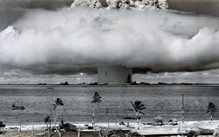 nuclear, Explosion, Wars, Old, Sea, Beaches, Ocean, Destruction, Smoke, Clouds, Big HD Wallpaper Desktop Background