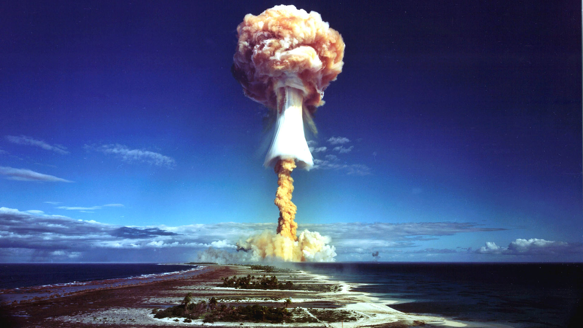 sea, Bomb, Atomic, Landscape, Ocean, Nuclear, Islands, Sky, Clouds, Explosion, Radiation Wallpaper