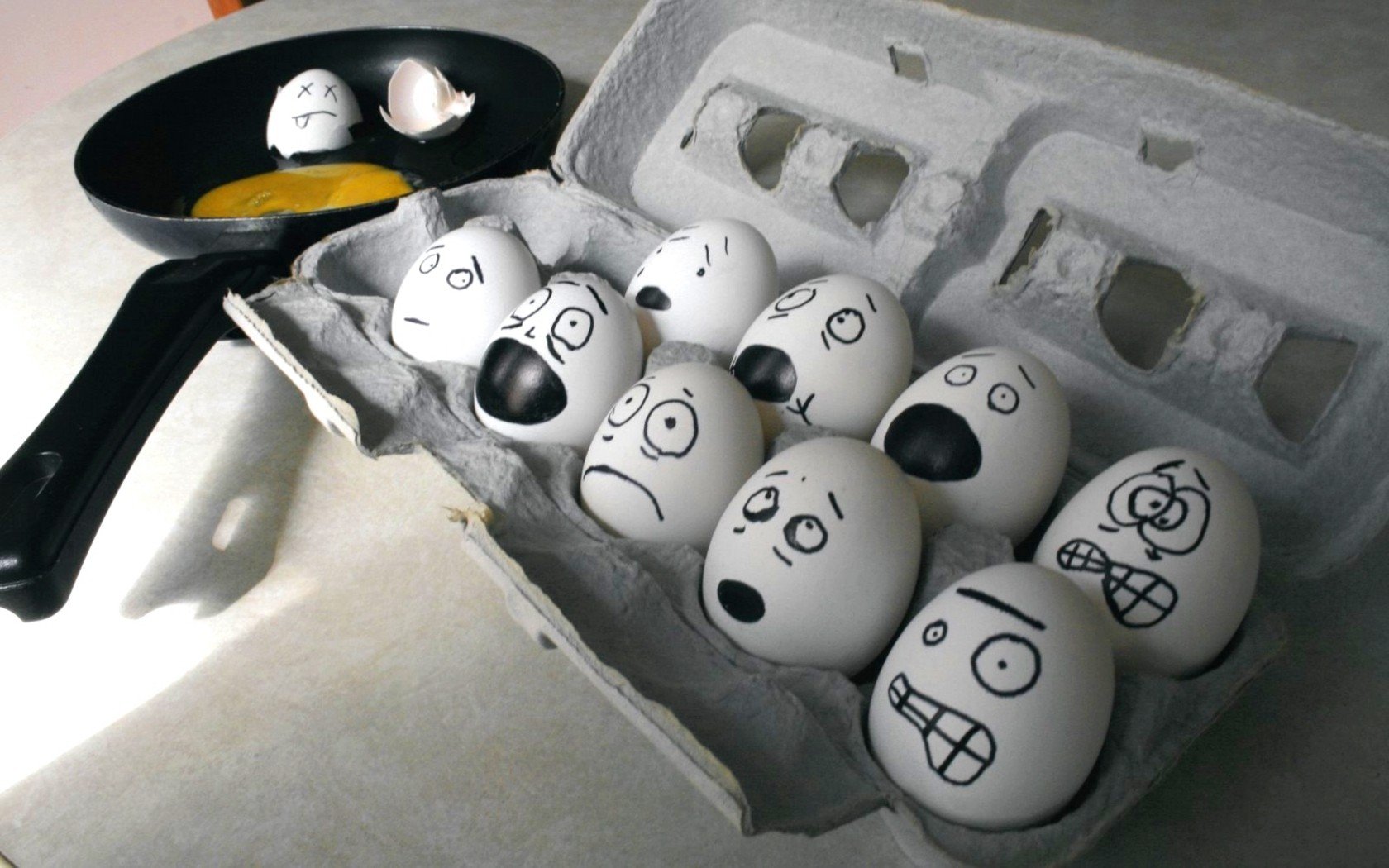 eggs, Funny, Terror, Faces, F, E, A Wallpaper