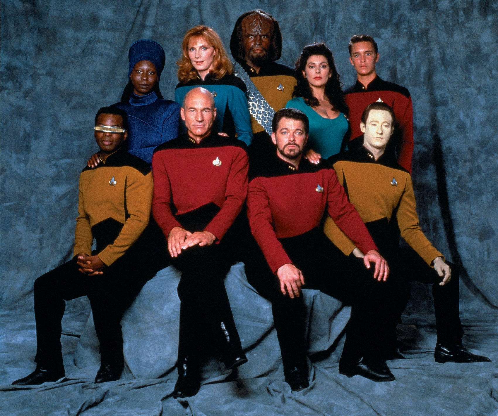 star, Trek, Futuristic, Action, Adventure, Sci fi, Space, Thriller, Mystery, Spaceship Wallpaper