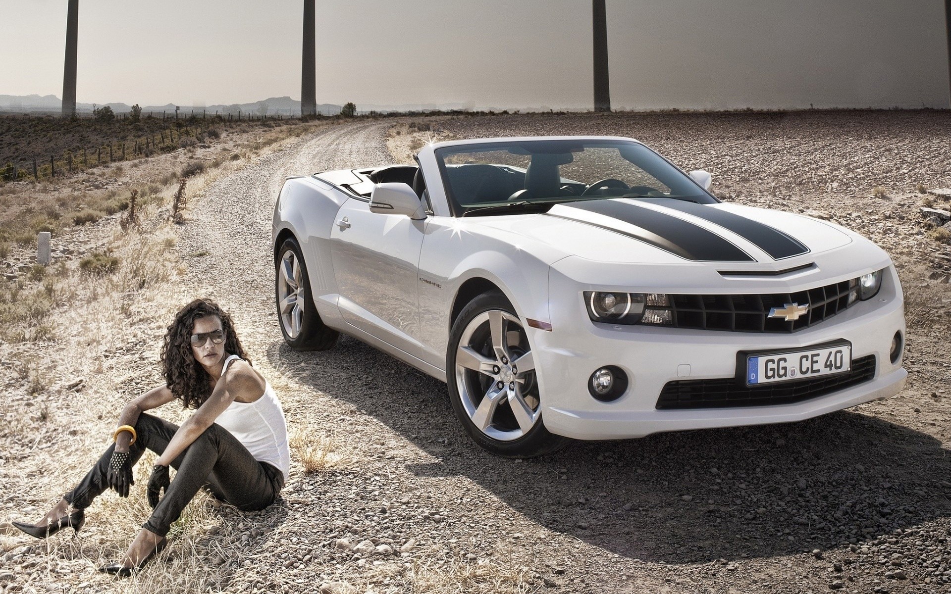 Brunettes Desert Muscle Cars Roads Chevrolet Camaro Chevrolet Camaro Ss Cabrio Wallpapers Hd Desktop And Mobile Backgrounds