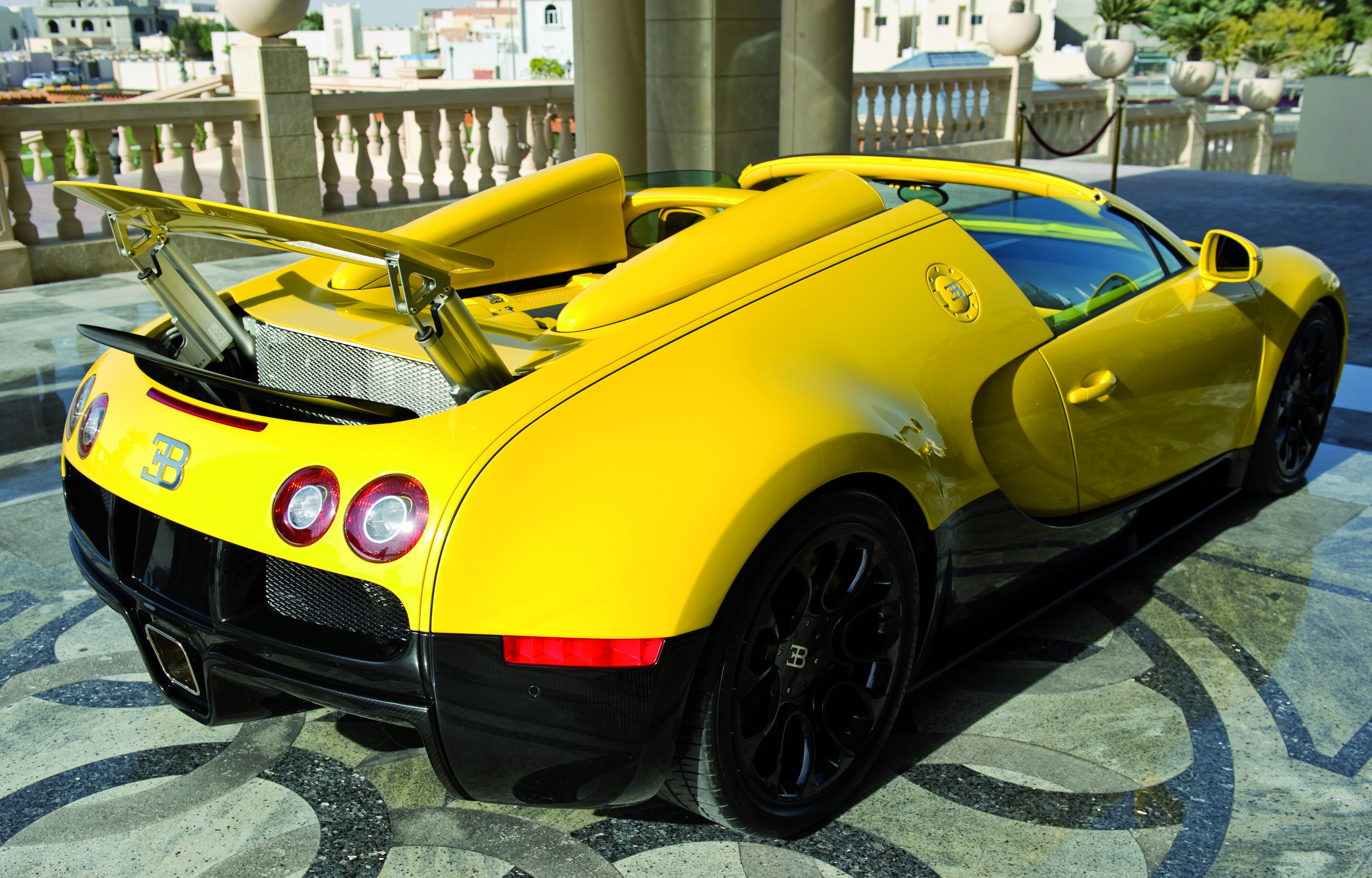 bugatti, Veyron, Supercar, Exotic, Vehicles, Cars, Auto, Yellow, Bright, Wings Wallpaper