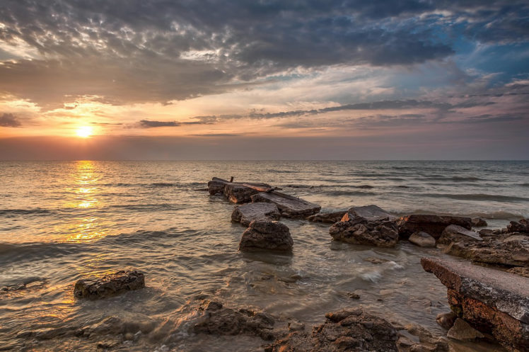 landscape, Sunrise, Sun, Clouds, Sky, Lake, Rocks, Lake, Michigan, Wisconsin HD Wallpaper Desktop Background