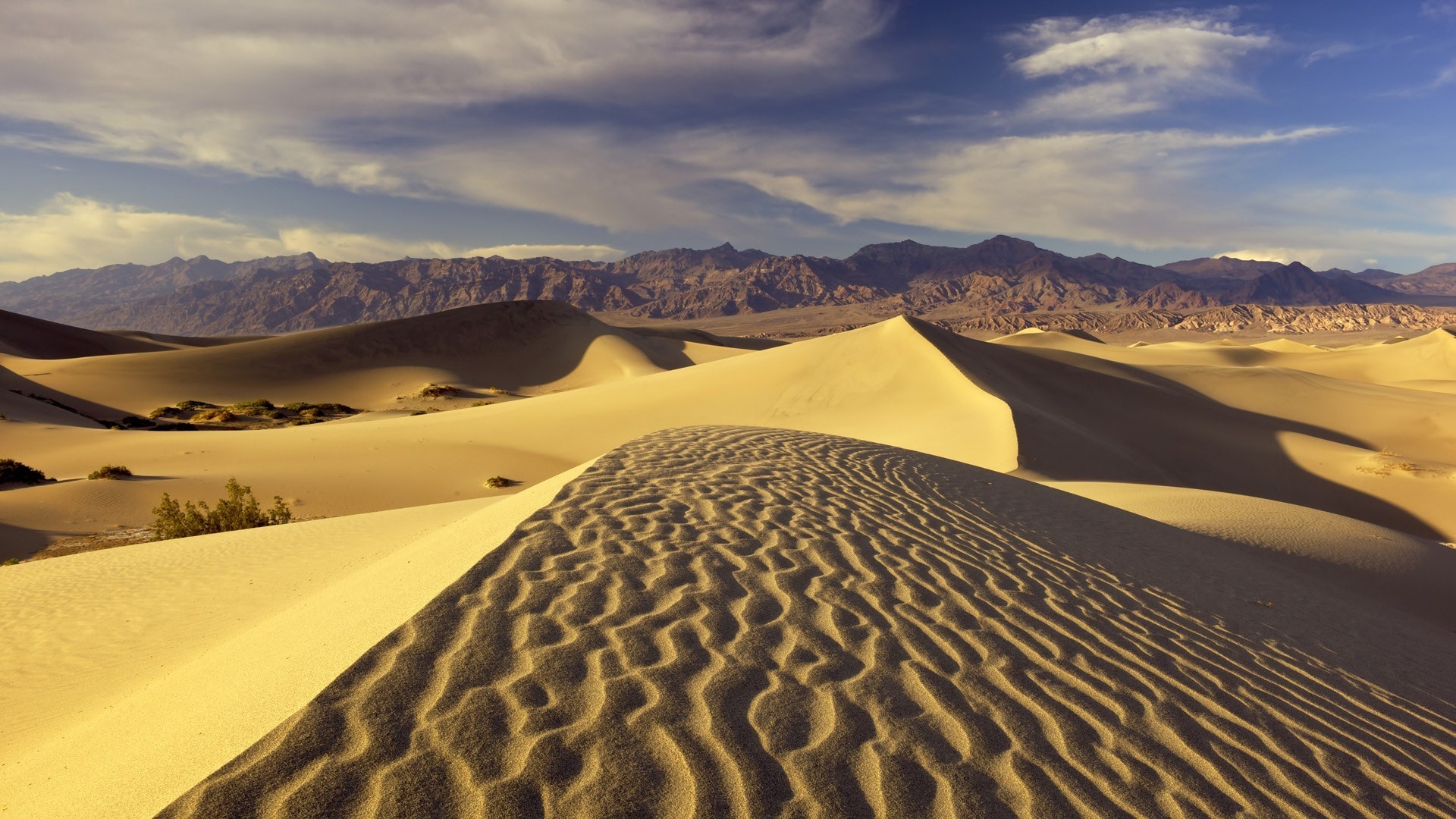 desert, Dunes, Mountains Wallpaper