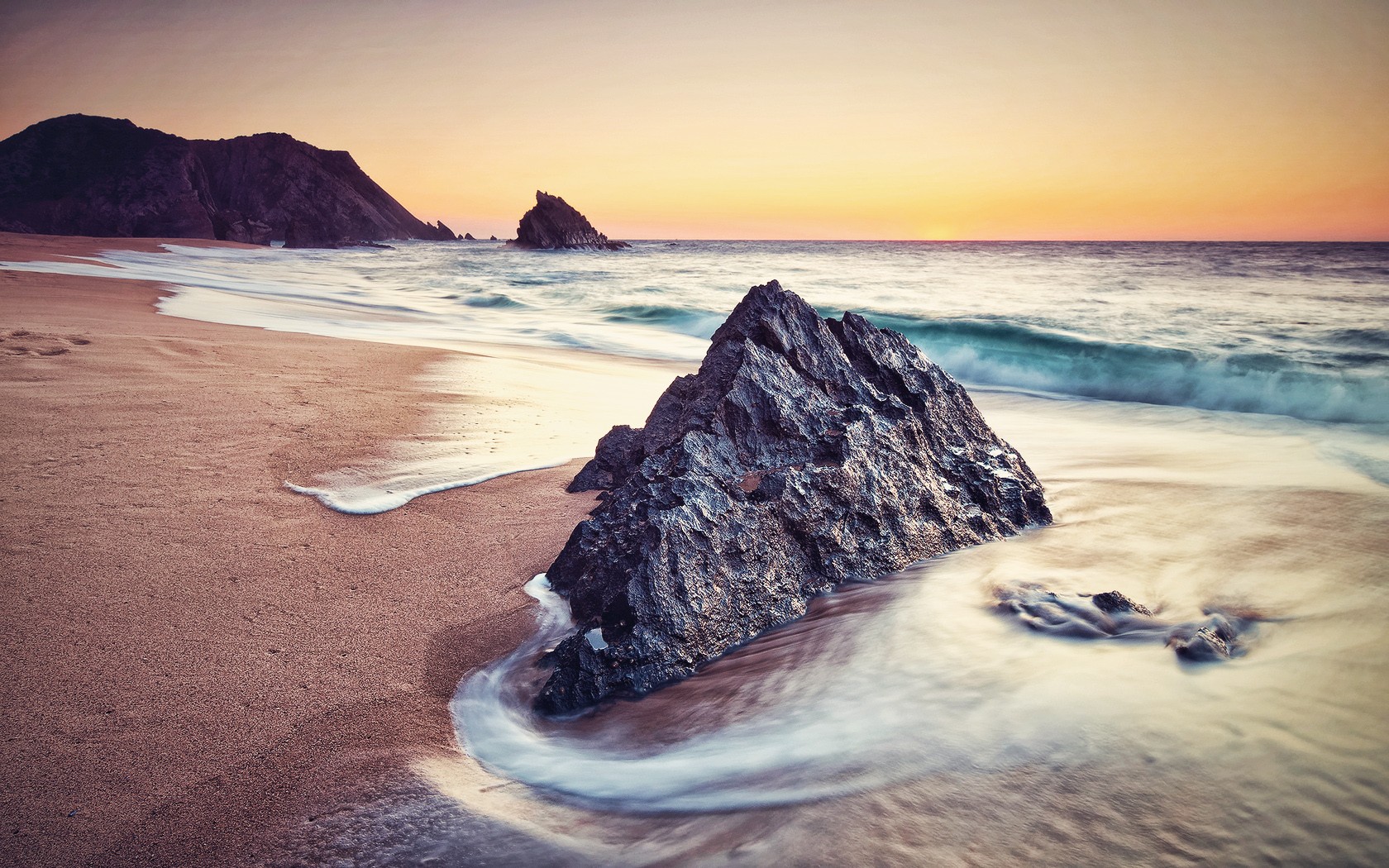 rocks, Sea, Beaches Wallpaper