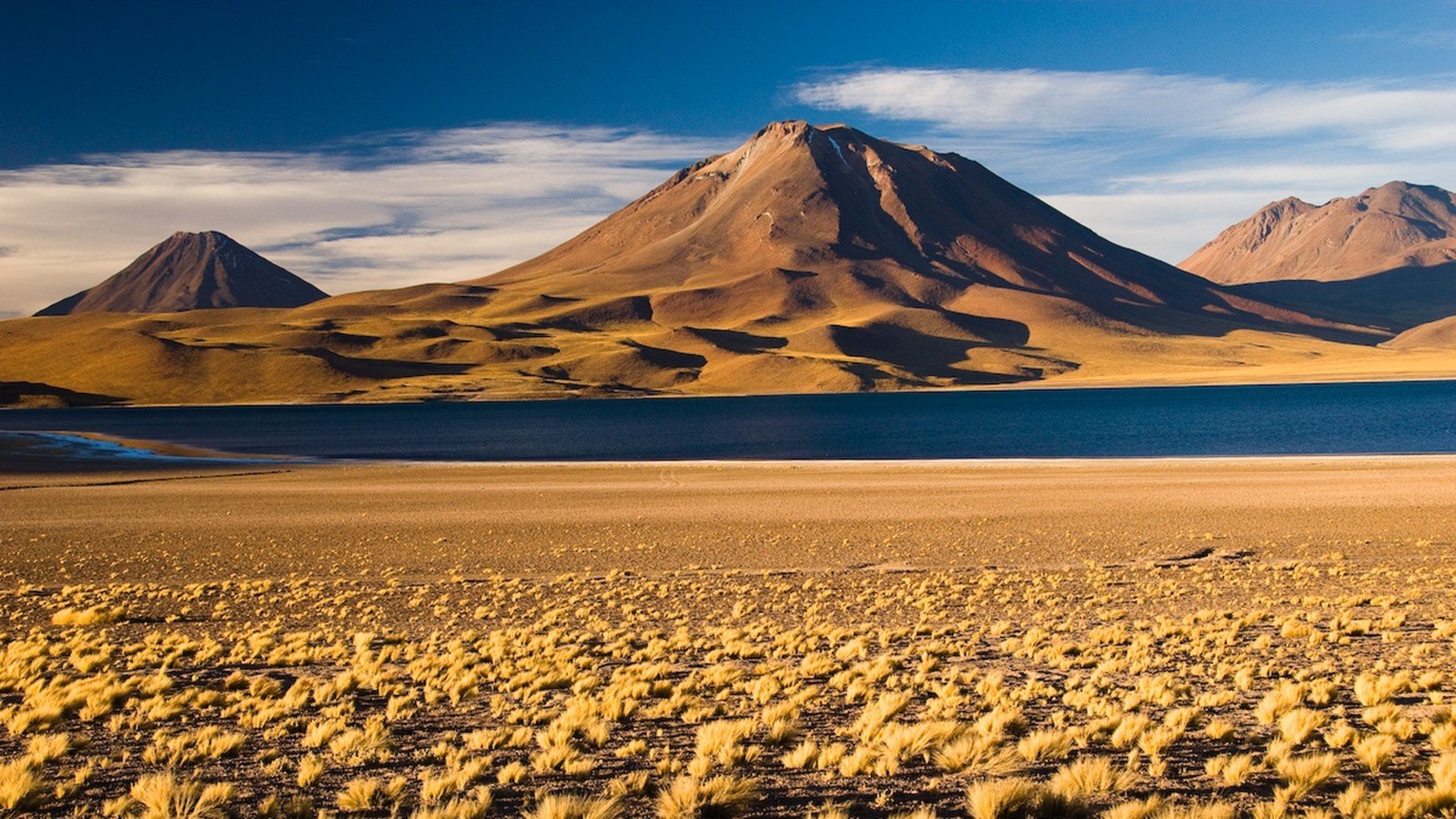water, Chile, Blue, Mountains, Clouds, Landscapes, Nature, White, Volcanoes, Brown, Lakes, Beige, Steppe, Andes, Morning, View, Atacama, Desert Wallpaper