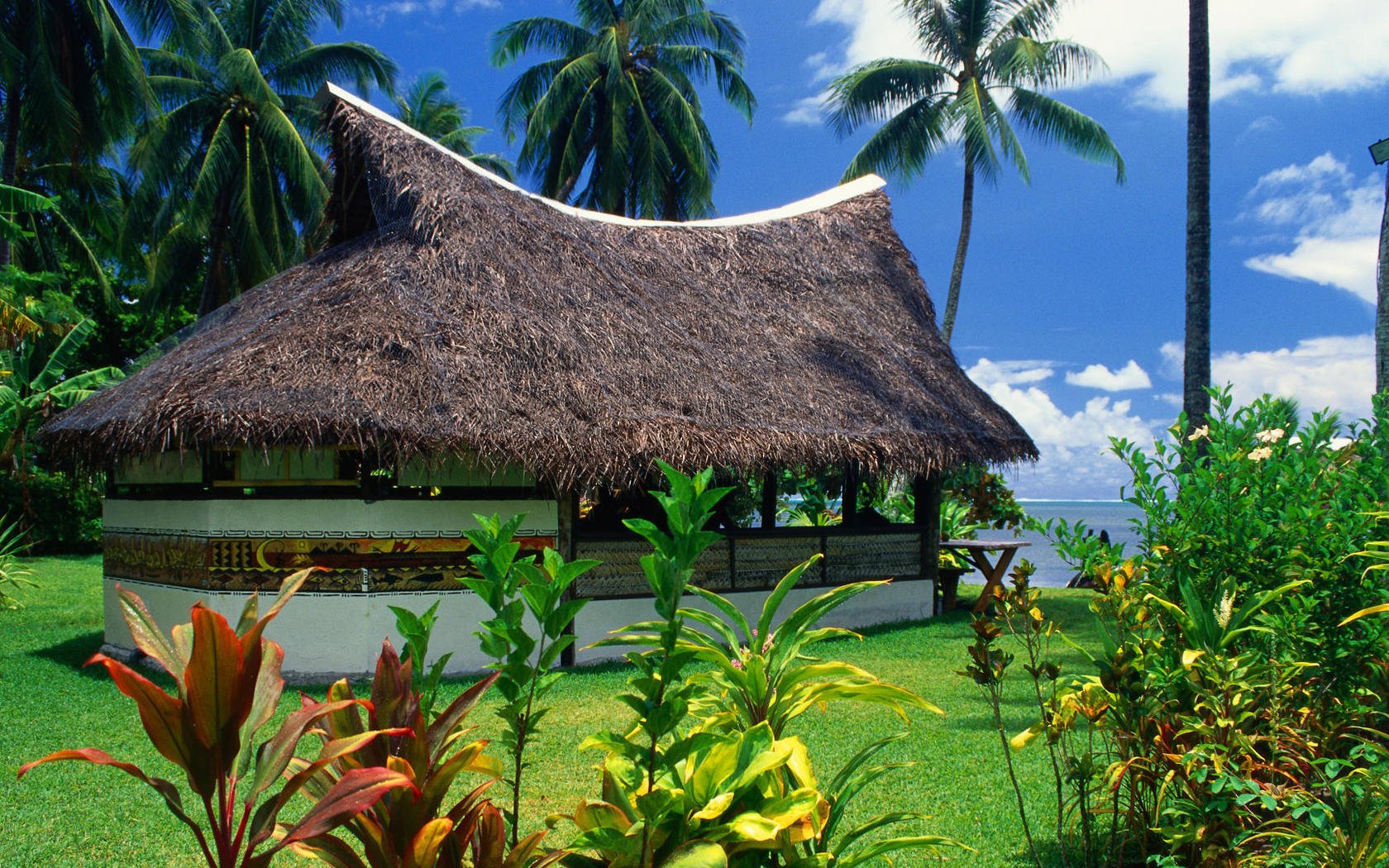 thatched bungalow moorea island 1680x1050 Wallpaper