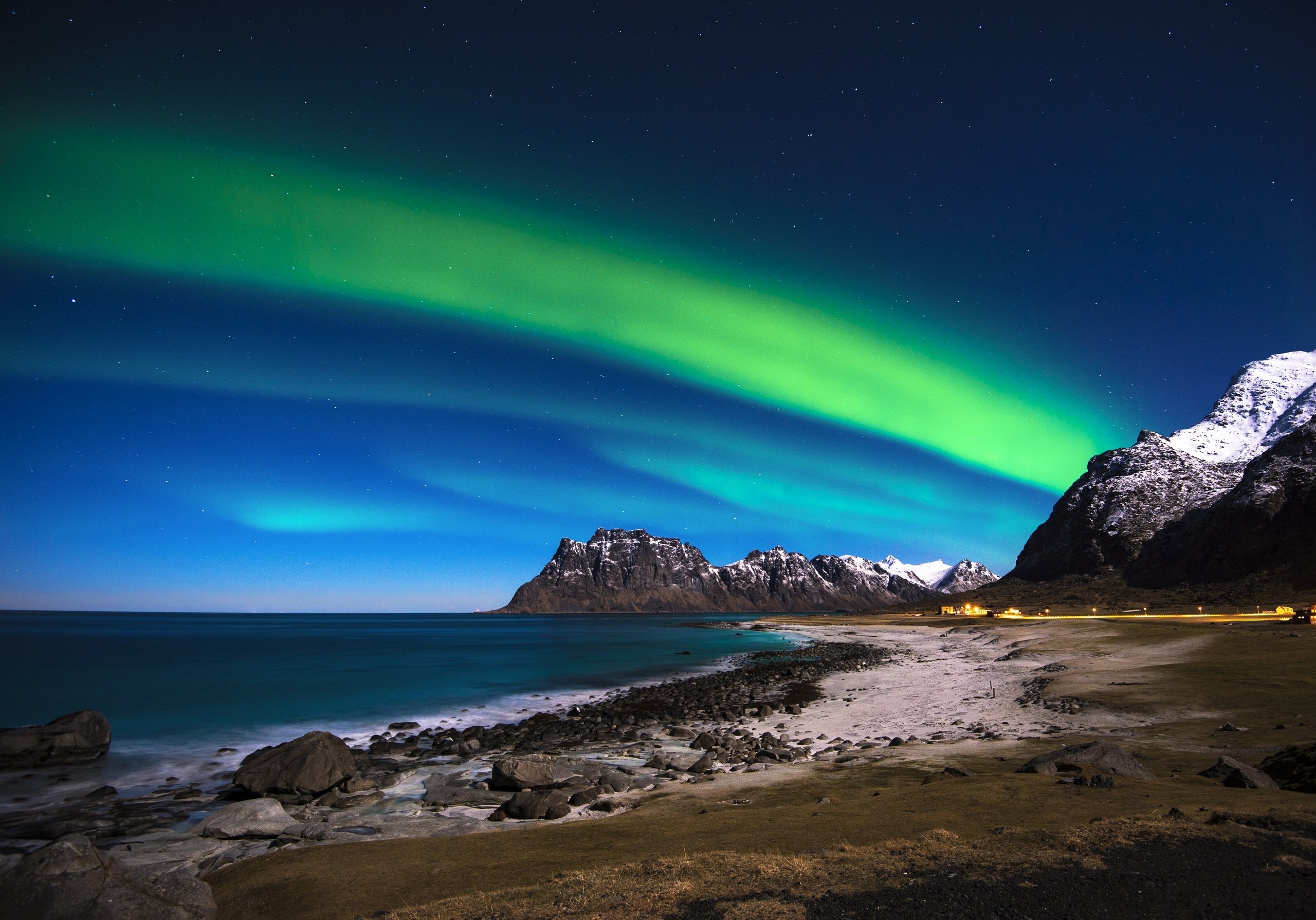 lofoten, Islands, Norway, Norwegian, Sea, The, Northern, Lights, Sky, Sea, Mountains, Coast, Stones Wallpaper