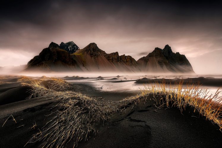 black, Sand, Iceland, Stokksnes, Sea, Ocean, Island, Beach, Grass HD Wallpaper Desktop Background