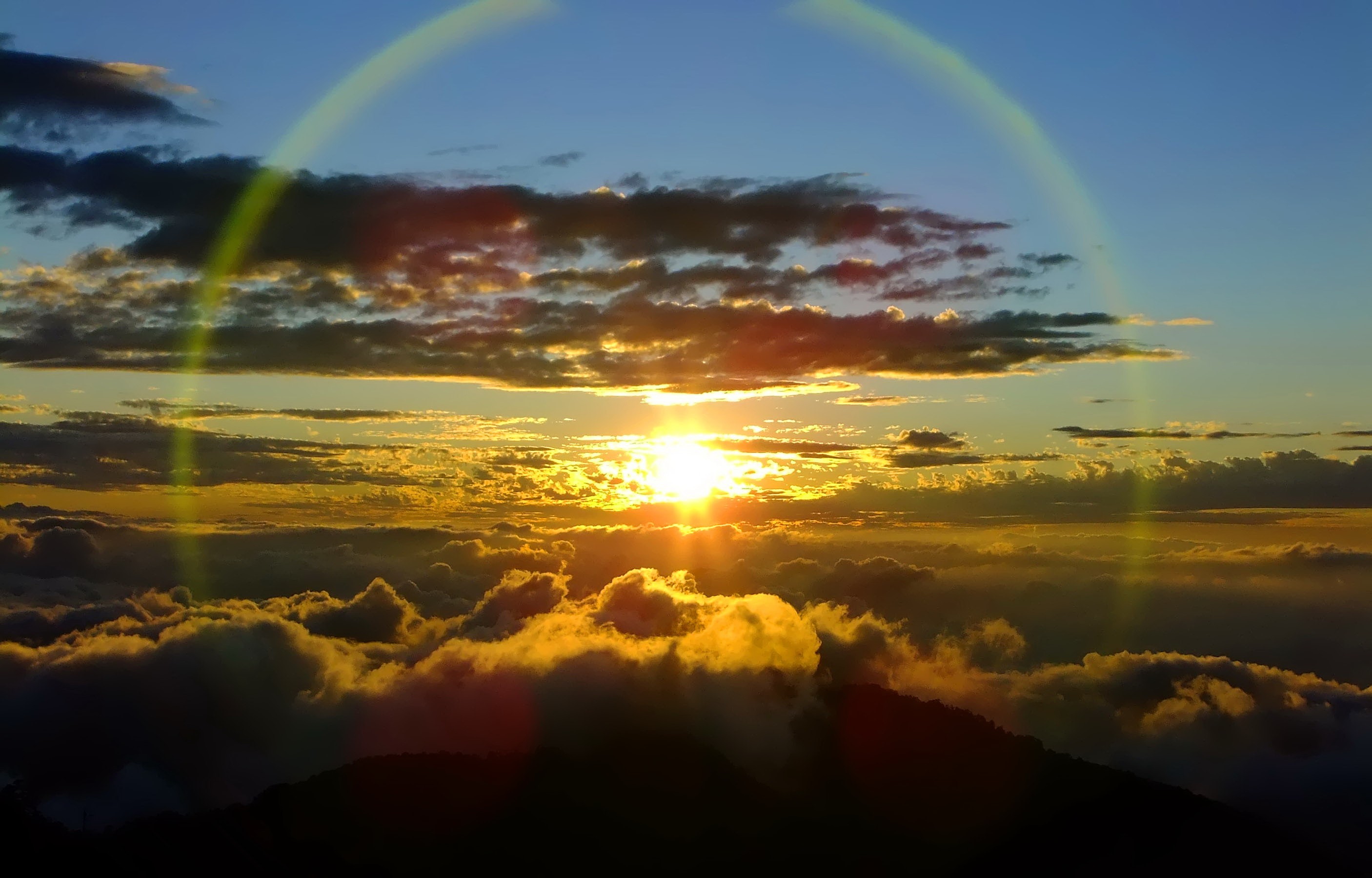 sunset, Mountains, Clouds, The, Sun, Sunlight, Skyscapes, Skies, Suns Wallpaper